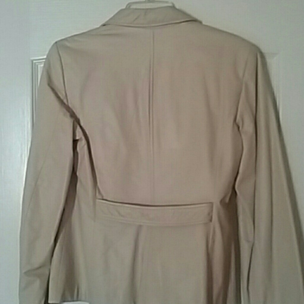 Jacket - Picture 2 of 4